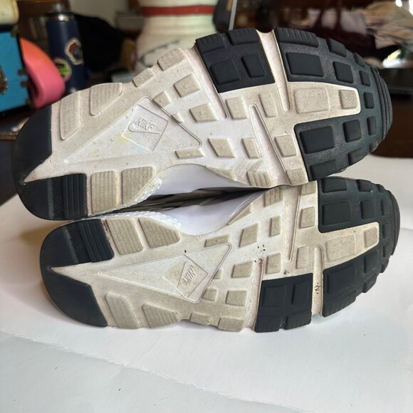 Nike Huarache Run SE TD 'Black Gold Glitter' Youth Size 7 - Picture 9 of 9